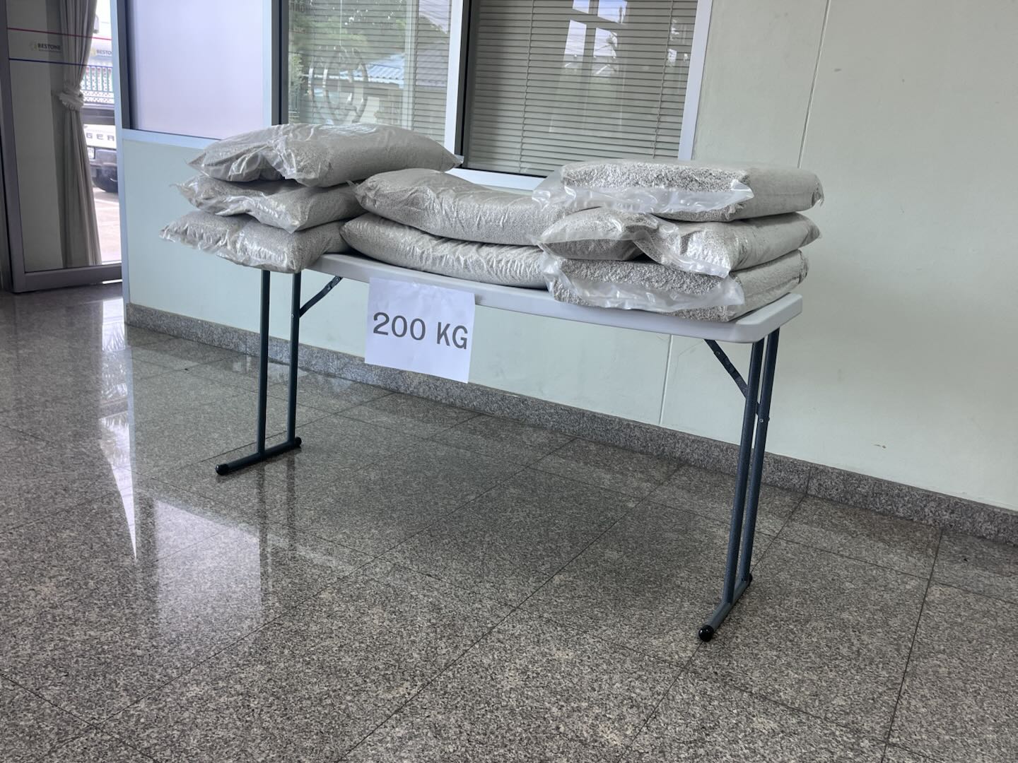BTE-1860 Conference Table 200 KG Load Test Passed